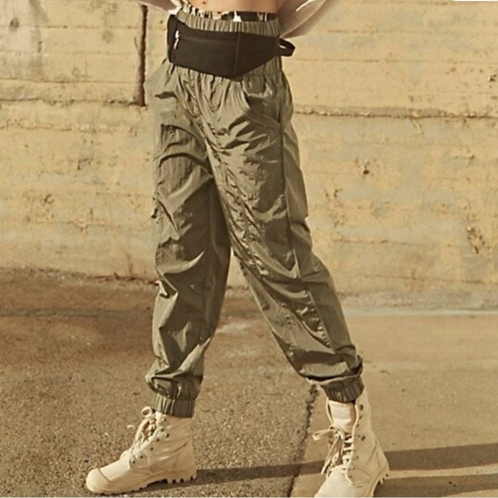 FP Movement by Free People The Way Home Joggers Size Small NWT In Herbalicious